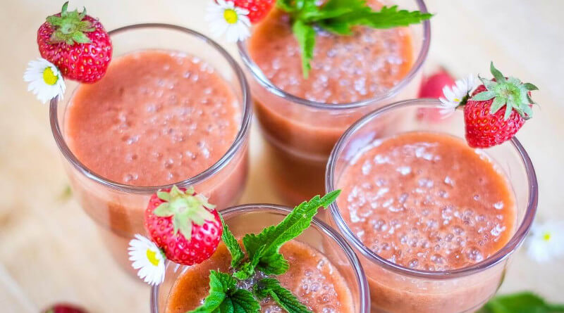 Jahodové smoothie s jogurtem